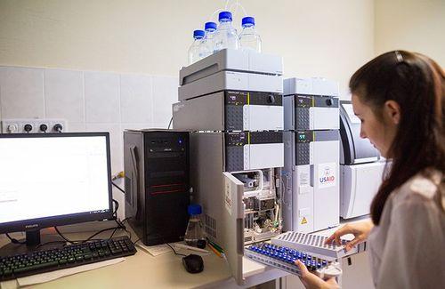 Laboratory analysis of pesticide residues in soil samples